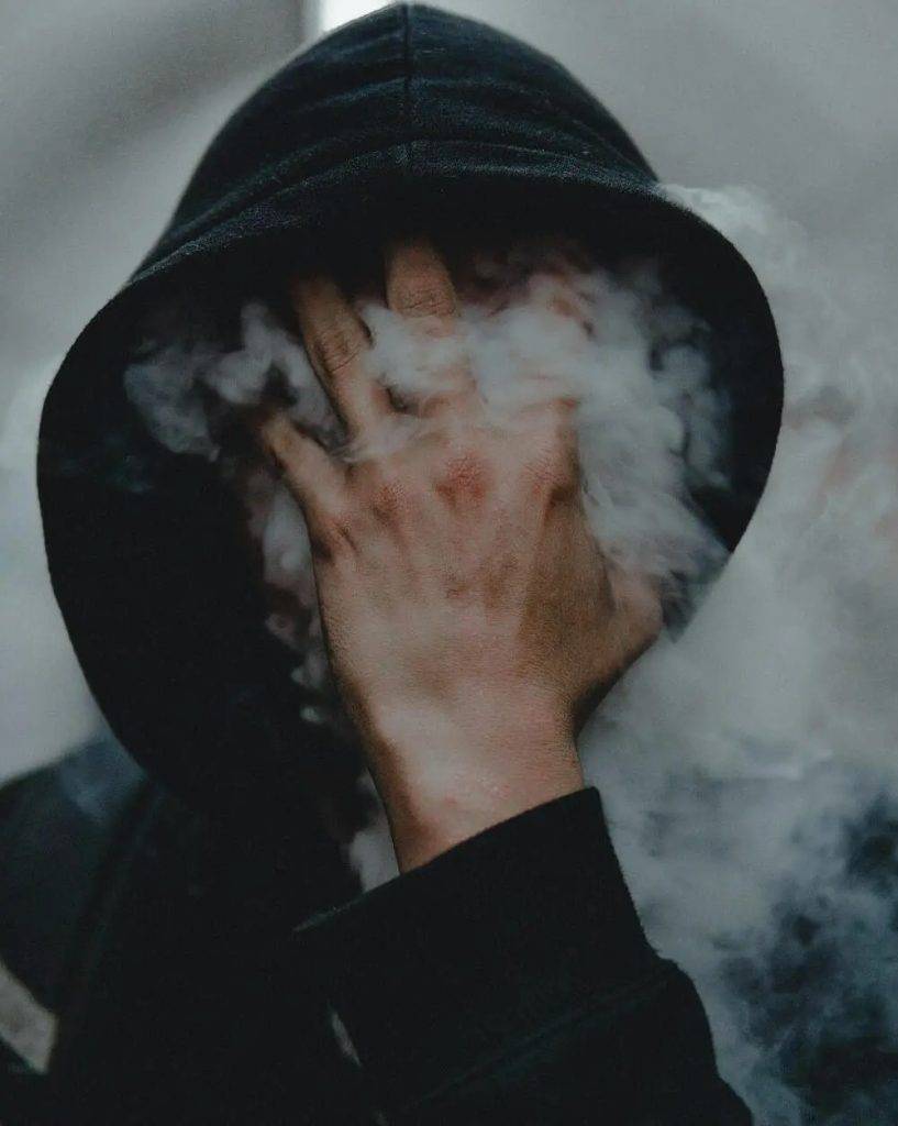 smoker-boy-dp